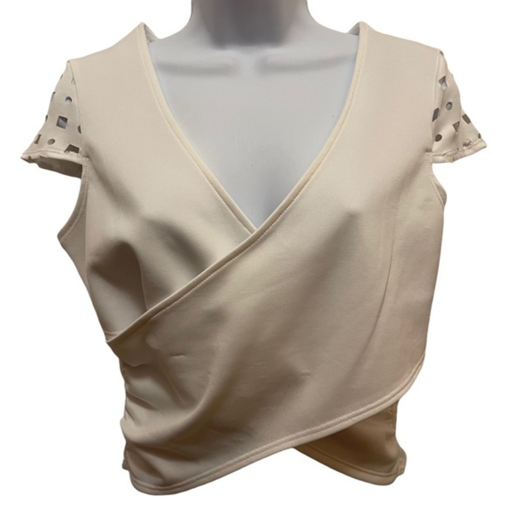 Bongo White Top NWOT Size M